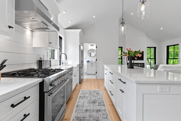 kitchen with view of upstairs bathroom