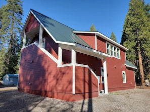 Lilly's Loft is in the upstairs of this building. Woodworking shop downstairs.