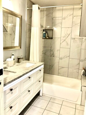 Main Bath Room