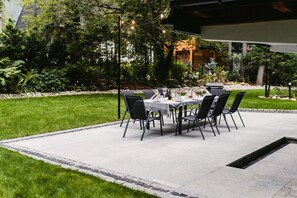 Outdoor dining
