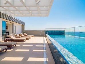 Rooftop pool