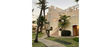 Separate entrance to two story villa with roof terrace