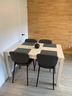 364-01 salon (3)