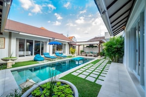 Palm Putri -Tropical Holiday Haven - Beachside Sanur (731)