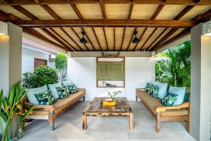 Palm Putri -Tropical Holiday Haven - Beachside Sanur (733)
