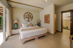 Palm Putri -Tropical Holiday Haven - Beachside Sanur (727)