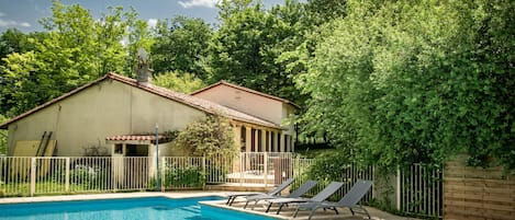 Holiday Home Swimming Pool