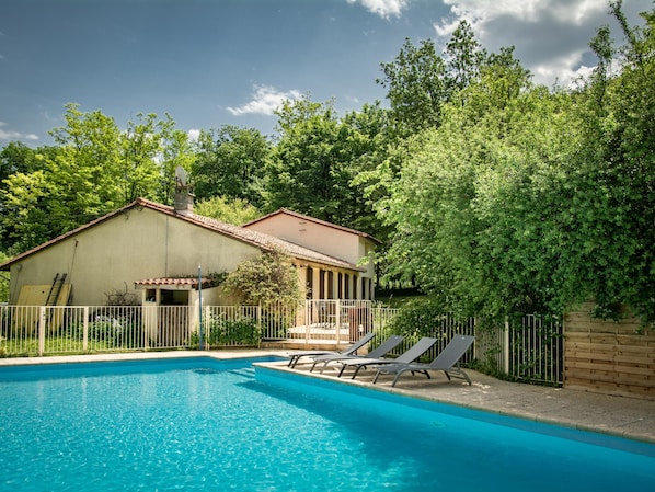 Holiday Home Swimming Pool