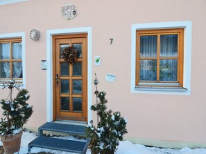 Entrance / Reception