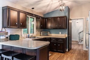 Fully Stocked Kitchen