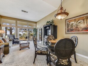 Dining Area Seats 6 at 1839 Beachside Tennis