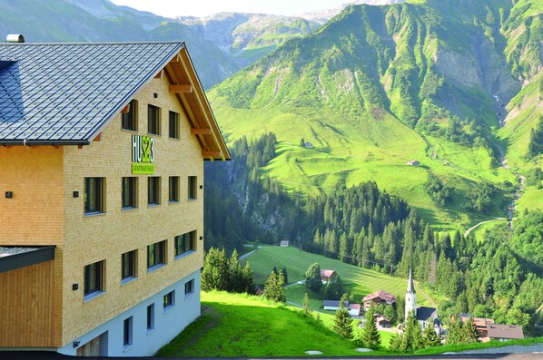 Esterni