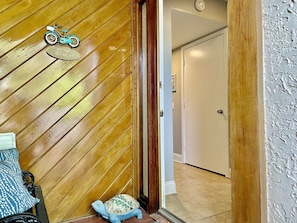 Welcome to 48 HH Beach Club