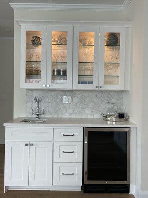 Wet bar