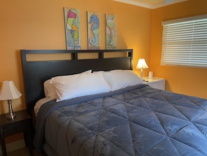Bedroom 2, Adjustable King Bed