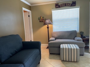 Living Room Oversized Chair