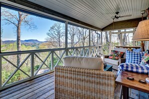 Screened Porch off of Dining/Livingroom/Primary Bedroom