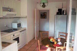 Kitchen area