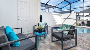 Beautiful 4 bed 4 bath townhome located in Solara Resort