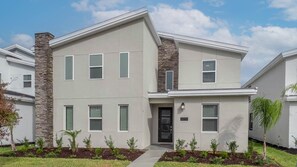 Beautiful 8 bed 5 bath villa located in Champions Gate Resort