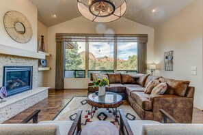 High Ceiling and Natural Light