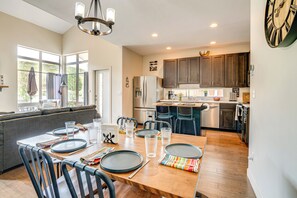 Dining Area & Kitchen | Open Floor Plan | Free WiFi