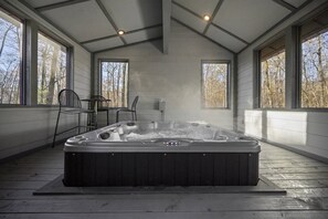 Bain à remous intérieur