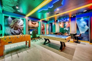 Spielezimmer