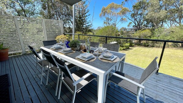Outdoor dining