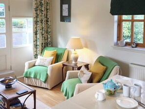 Living room/dining room | The Wee House, Crieff
