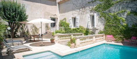 Courtyard with pool