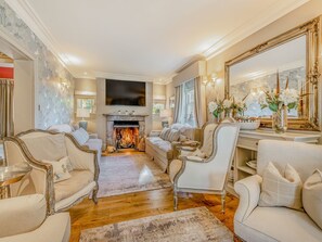 Living room | Willington Lodge, Horsemans Green