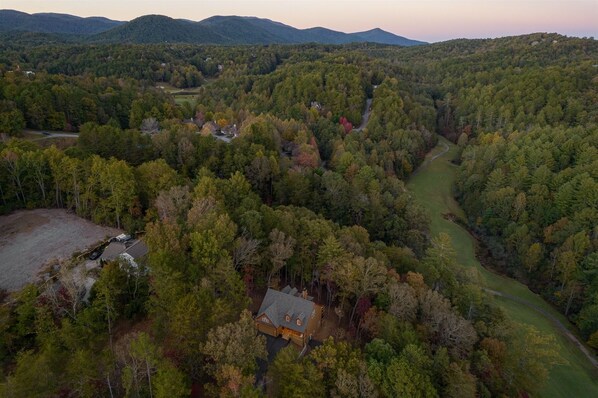 Aerial View showing location on Innsbruck Golf Course