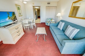 Large Living/Dining Room Area, Beautifully Decorated