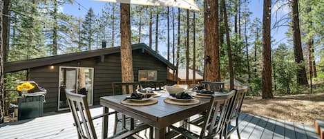 Dine al fresco, relax in the cabin's hammock, or play a game of ring toss with sasquatch in the large fenced yard. Perfect for letting your little ones play or just enjoying the serenity after a long day biking.