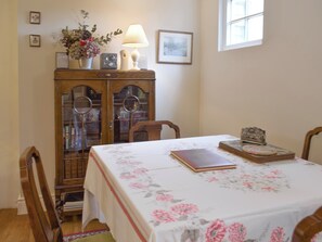 Dining Area | The Wee Hoose, Kinghorn