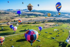Catch the magic of the Great Reno Balloon Race—an unforgettable sight that fills the sky with color and wonder each year!