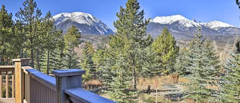 Silverthorne Vacation Rental | 4BR | 2.5BA | Step-Free Access | 3,000 Sq Ft