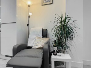Comfortable Recliner  Massage Armcair w/ Remote Control | Lamorna, Littlehampton
