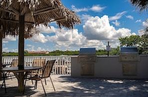 BBQ area, a perfect place for family and friends gathering!