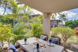 Covered Patio | Outdoor Dining Area