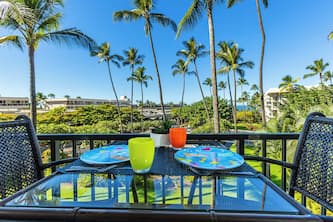 Kihei Akahi D210: 1BR/1BA with Ocean Views, Updated Interior, and Prime Location
