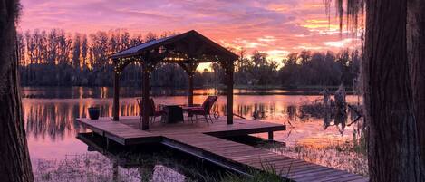 Serenity on the Lake-dockside on Lake Gardenia