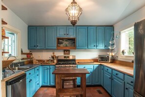 Fully stocked Kitchen with all essentials 