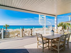 Covered Outdoor Patio on Navarre Beach