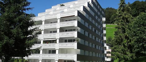 Sky, Building, Property, Plant, Tree, Window, Tower Block, Architecture, Urban Design, Land Lot