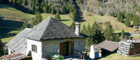 Propiedad, Edificio, Ecorregión, Planta, Ventana, Montaña, Naturaleza, Paisaje Natural, Tierras Altas, El Terreno Del Lote