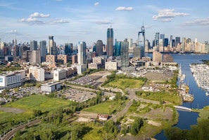 Hudson riverfront is just a short drive away
