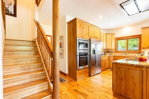Stainless Steel and Granite Counters