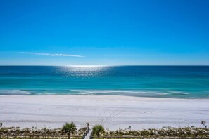 Great views from the 7th floor of the crystal clear emerald waters of the Gulf of Mexico